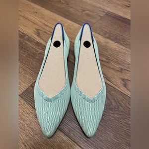 Rothy’s mint point size 8